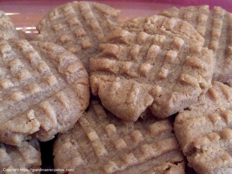 Chewy Peanutbutter Cookies