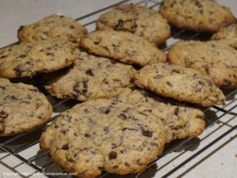 Oatmeal Chocolate Chip Cookies